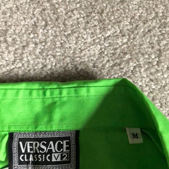 Versace classic v2 Men’s button down shirt - Picture 2 of 3